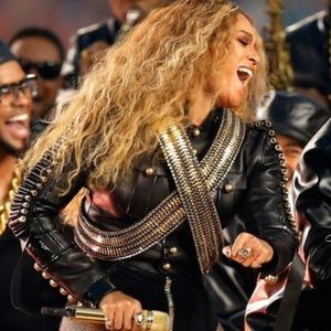 Meet your Posher, Dionna